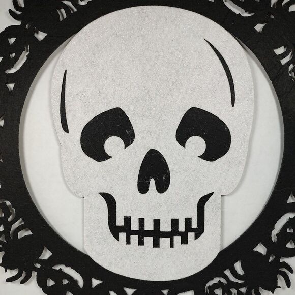 Hanging Halloween Felt Decor Trick or Treat Boo Skull Skeleton Spider Pumpkin - Picture 3 of 8